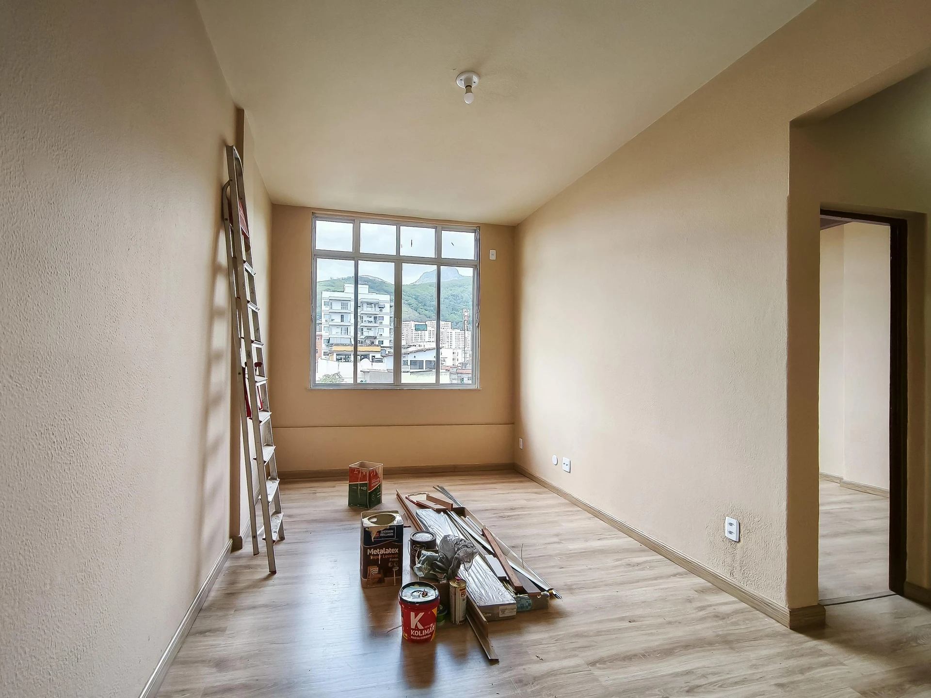 2-bedroom apartment with 2 bathrooms and parking space