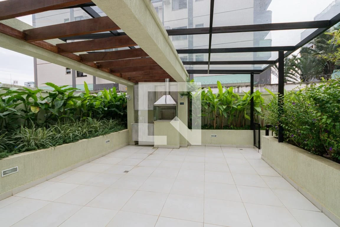 One-bedroom apartment with a mountain view in Rio de Janeiro — photo 32