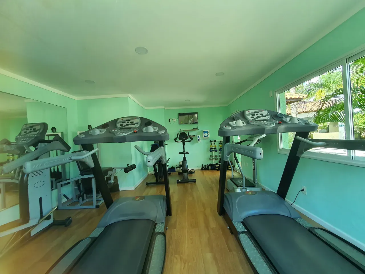 Park view in a 2-bedroom apartment, 90 m² — photo 17