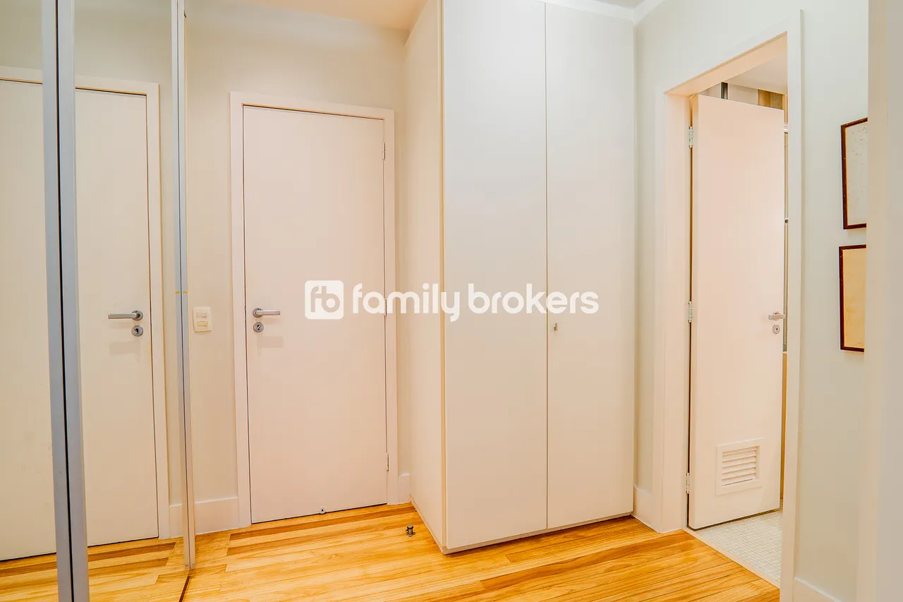 Furnished apartment with 4 bedrooms and a gas kitchen — photo 19