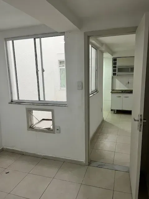 1-bedroom apartment with gas kitchenette and 1 bathroom — photo 7