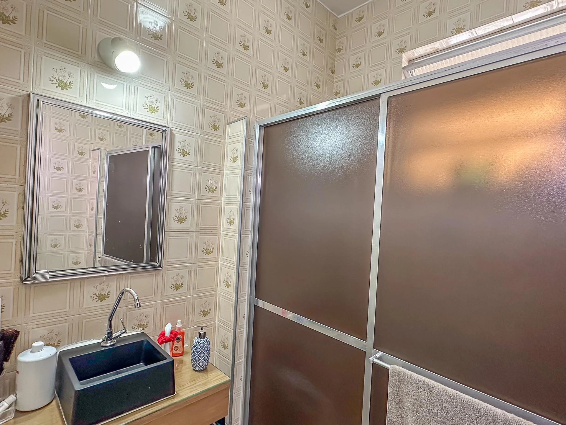 Furnished 2-bedroom apartment with a balcony — photo 10