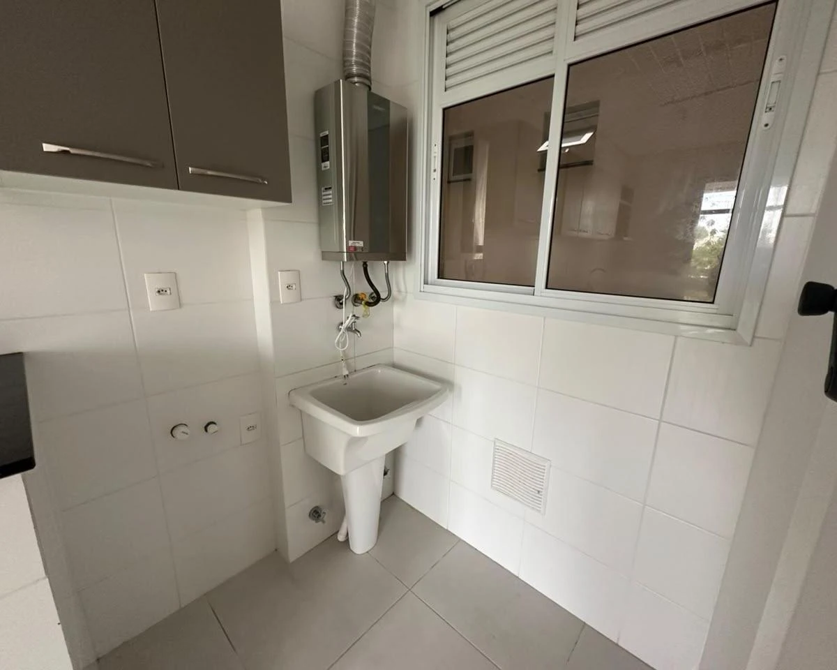 Балкон с грилем и 2 спальни: квартира 71 м² — photo 6