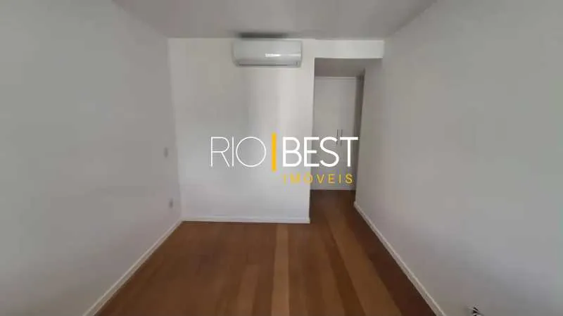 Apartment with 2 bedrooms and a built-in balcony grill — photo 10