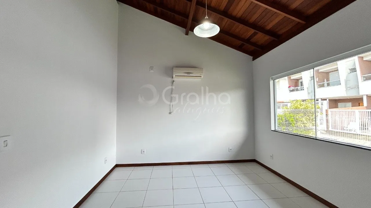 2-bedroom house, 1 with its own bathroom, 143 m² — photo 3