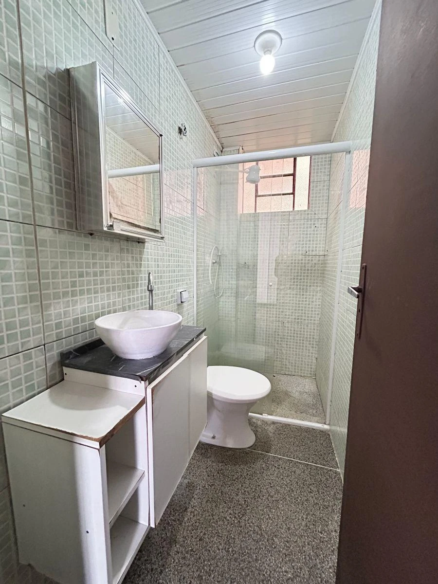 Apartamento de 3 quartos com piso de madeira ou laminado — photo 4