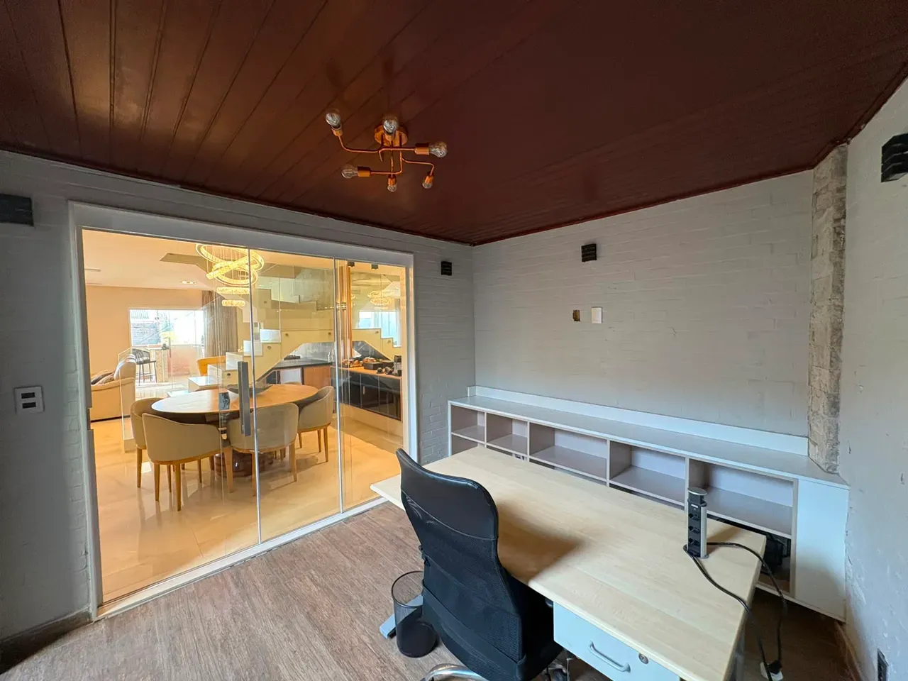 Furnished 266 m² house with 6 bedrooms and balcony grill — photo 77