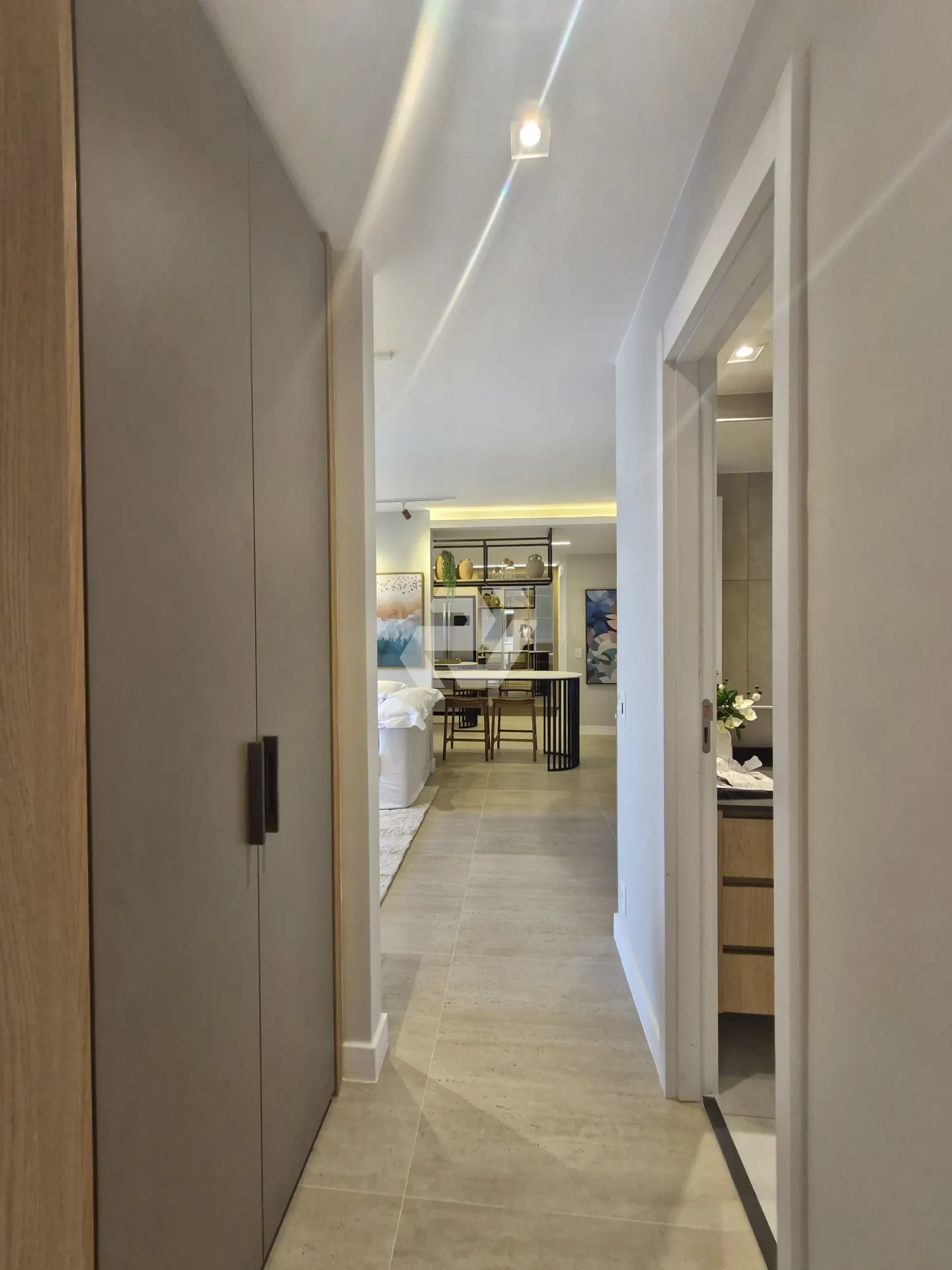 Apartamento mobiliado com 3 quartos, 2 banheiros e 121 m² — photo 30