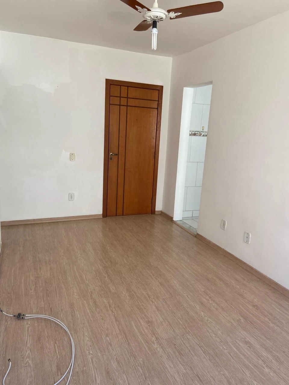 Unfurnished 2-bedroom apartment with a separate kitchen — photo 19