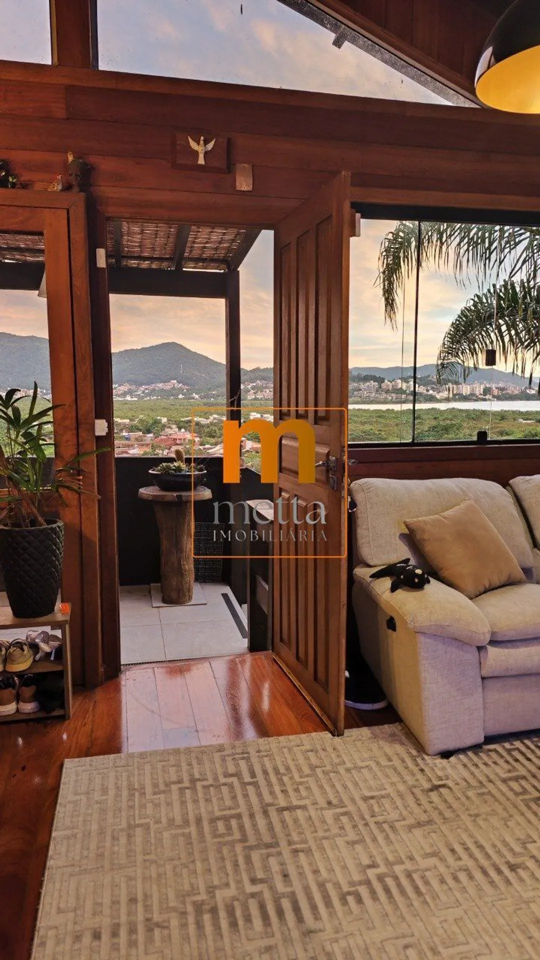 Меблированный дом с 2 спальнями, 3 ванными и 400 м² — photo 70