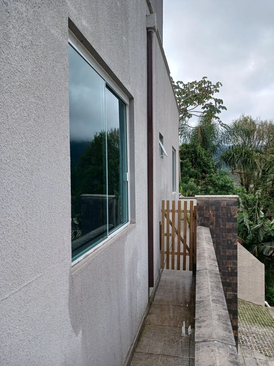 2-bedroom house with a washing machine — photo 14