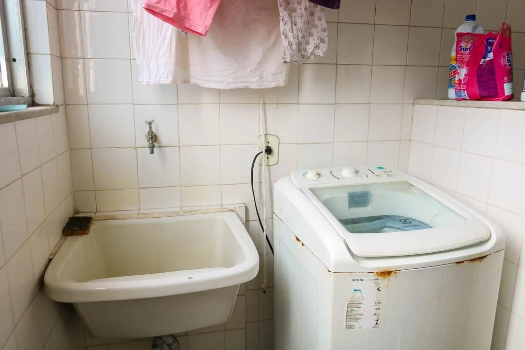 Apartamento para alugar com 2 quartos, 1 banheiro e vaga — photo 34