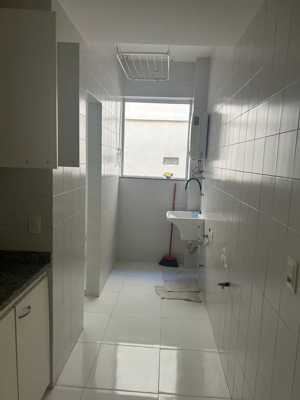 1-bedroom apartment with 2 bathrooms and maid’s room — photo 4