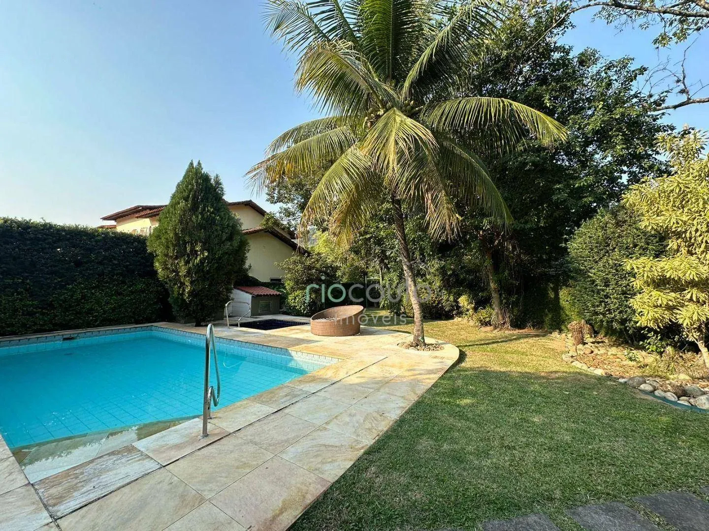 Casa com 5 quartos, 990 m² e 2 vagas, perto das janelas — photo 35
