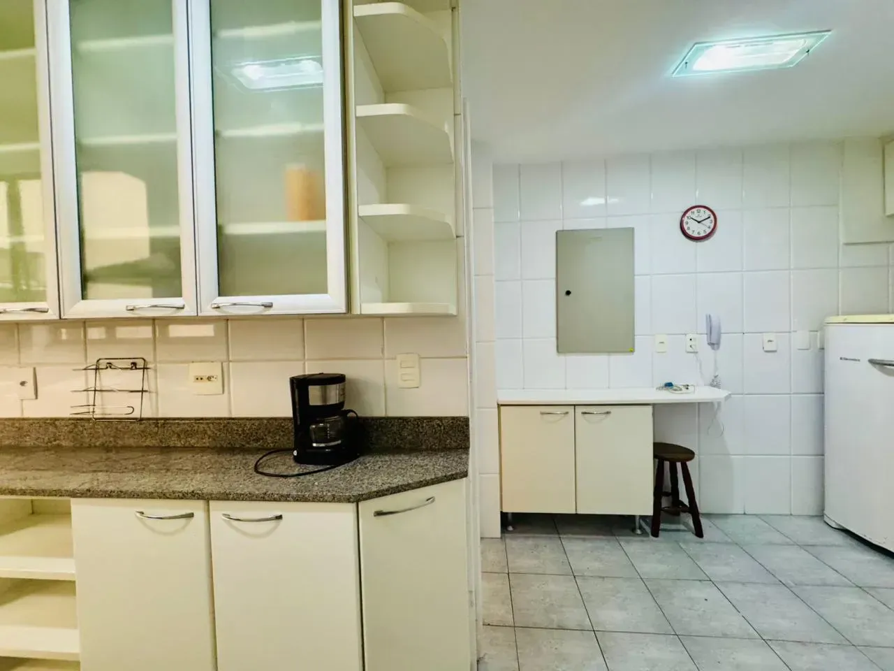 Apartamento mobiliado com 3 quartos e 3 banheiros — photo 21