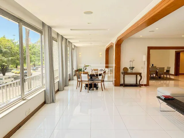Unfurnished apartment with 5 bedrooms and 5 bathrooms — photo 14