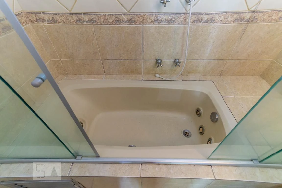 4-bedroom house with a jacuzzi in Rio de Janeiro — photo 57