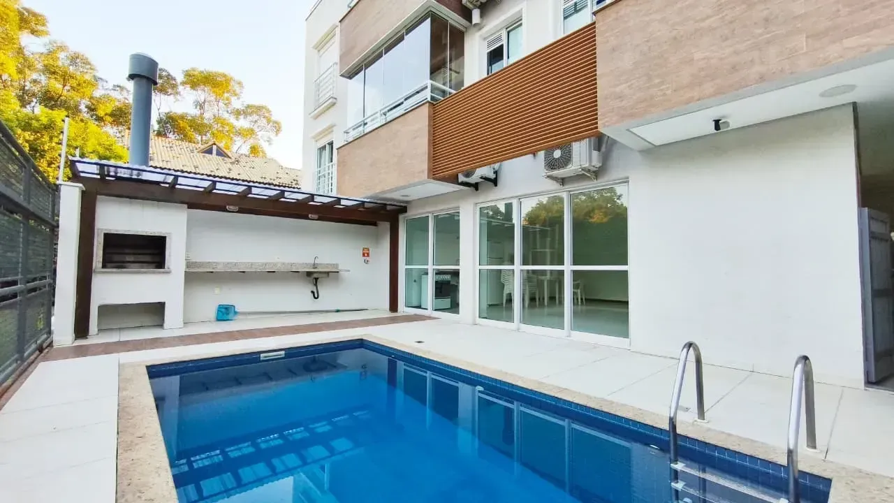 2-bedroom apartment in a building with a pool — photo 25