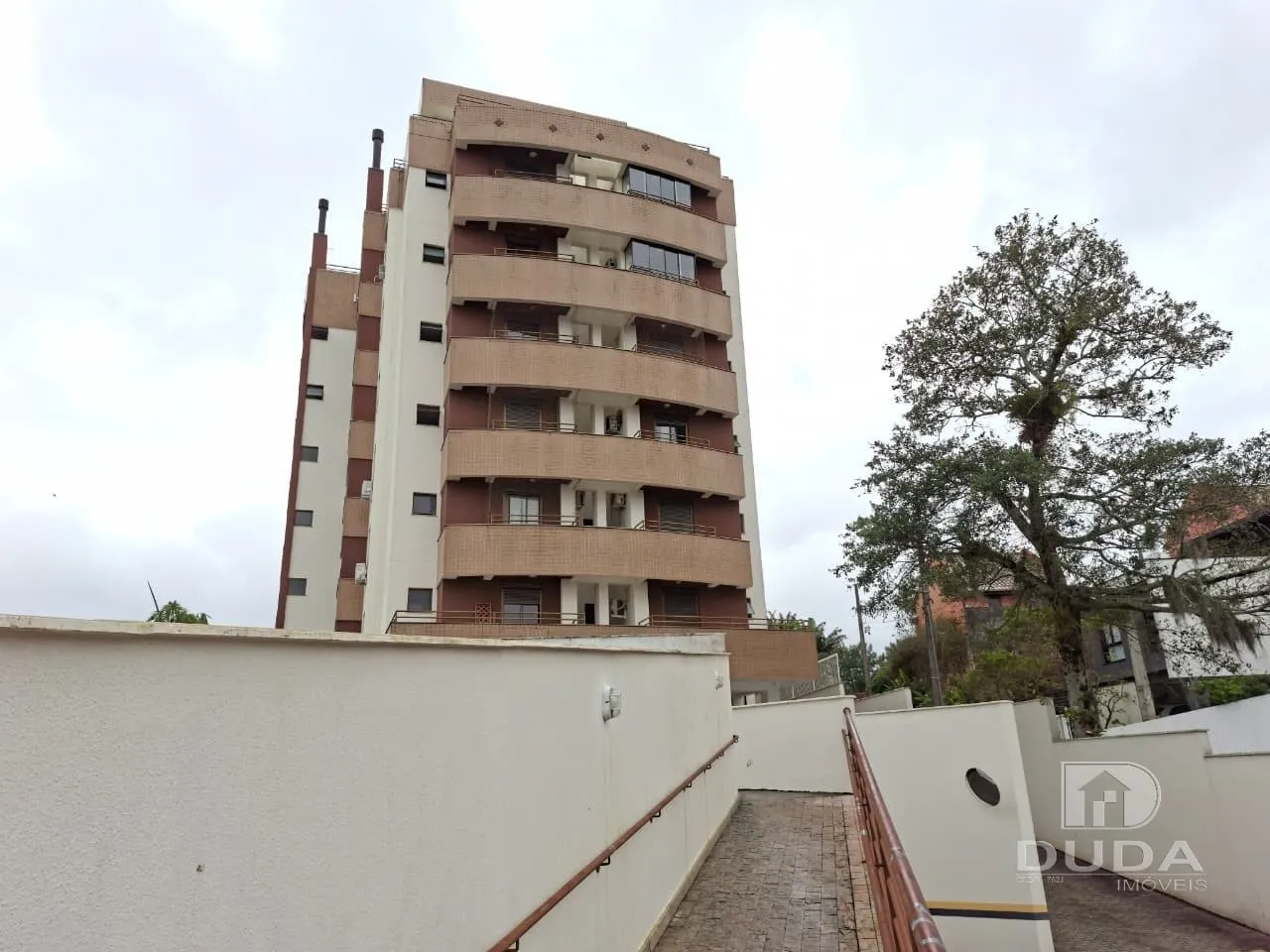 2-bedroom apartment with a mountain view in Florianópolis — photo 13