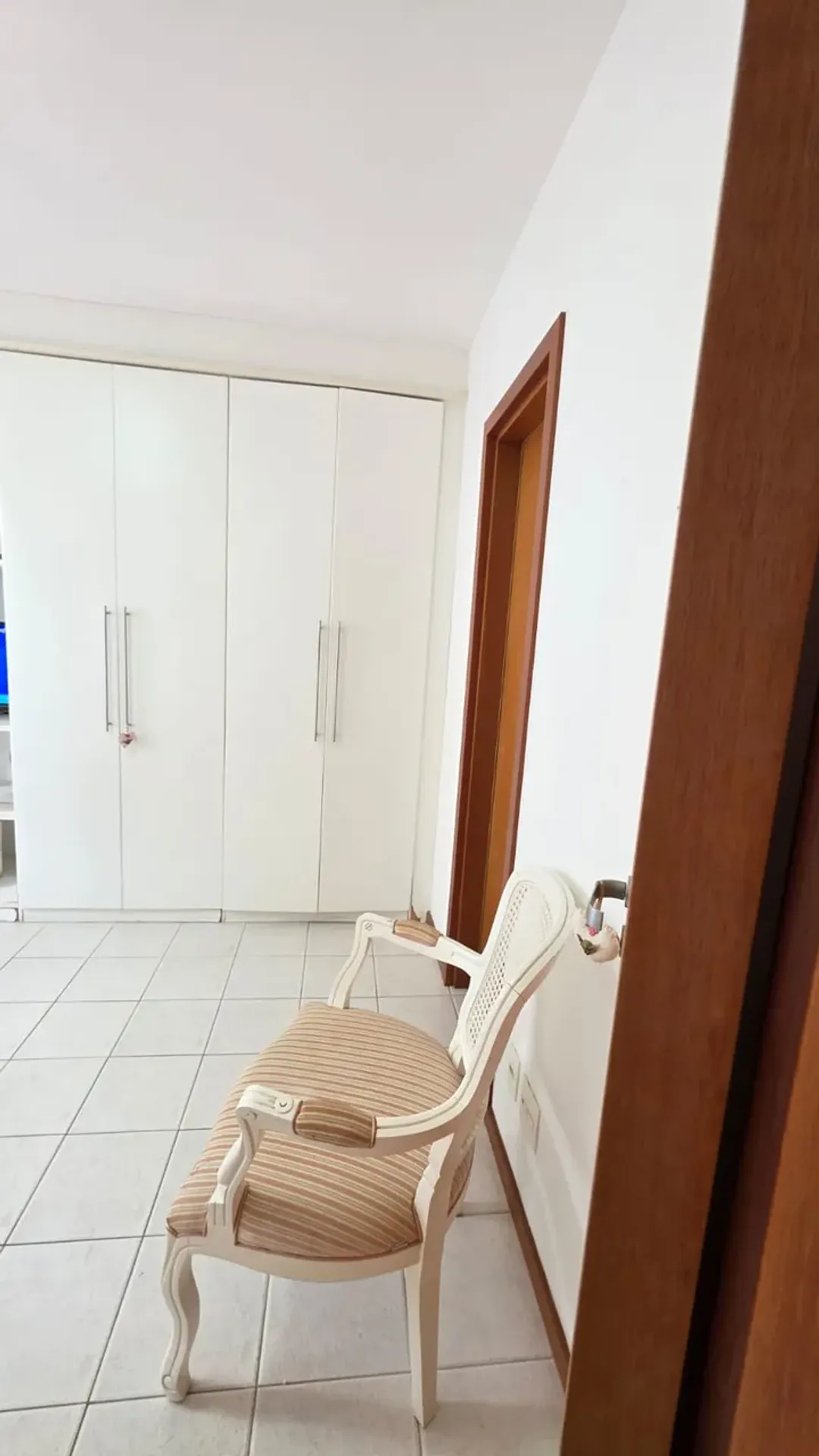 Apartamento mobiliado com 2 quartos e 3 banheiros — photo 14