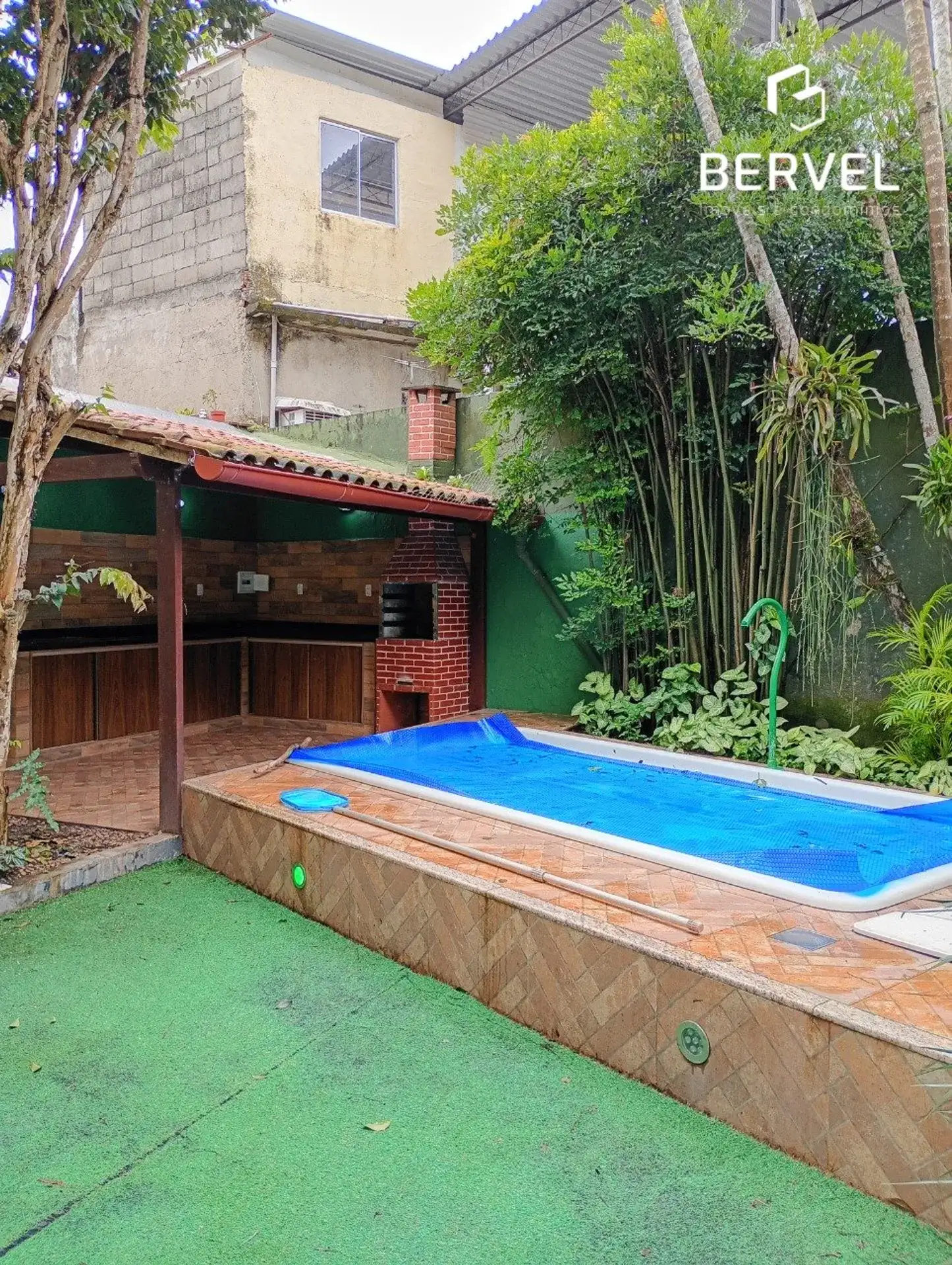 Apartamento de 2 quartos em condomínio com piscina — photo 8