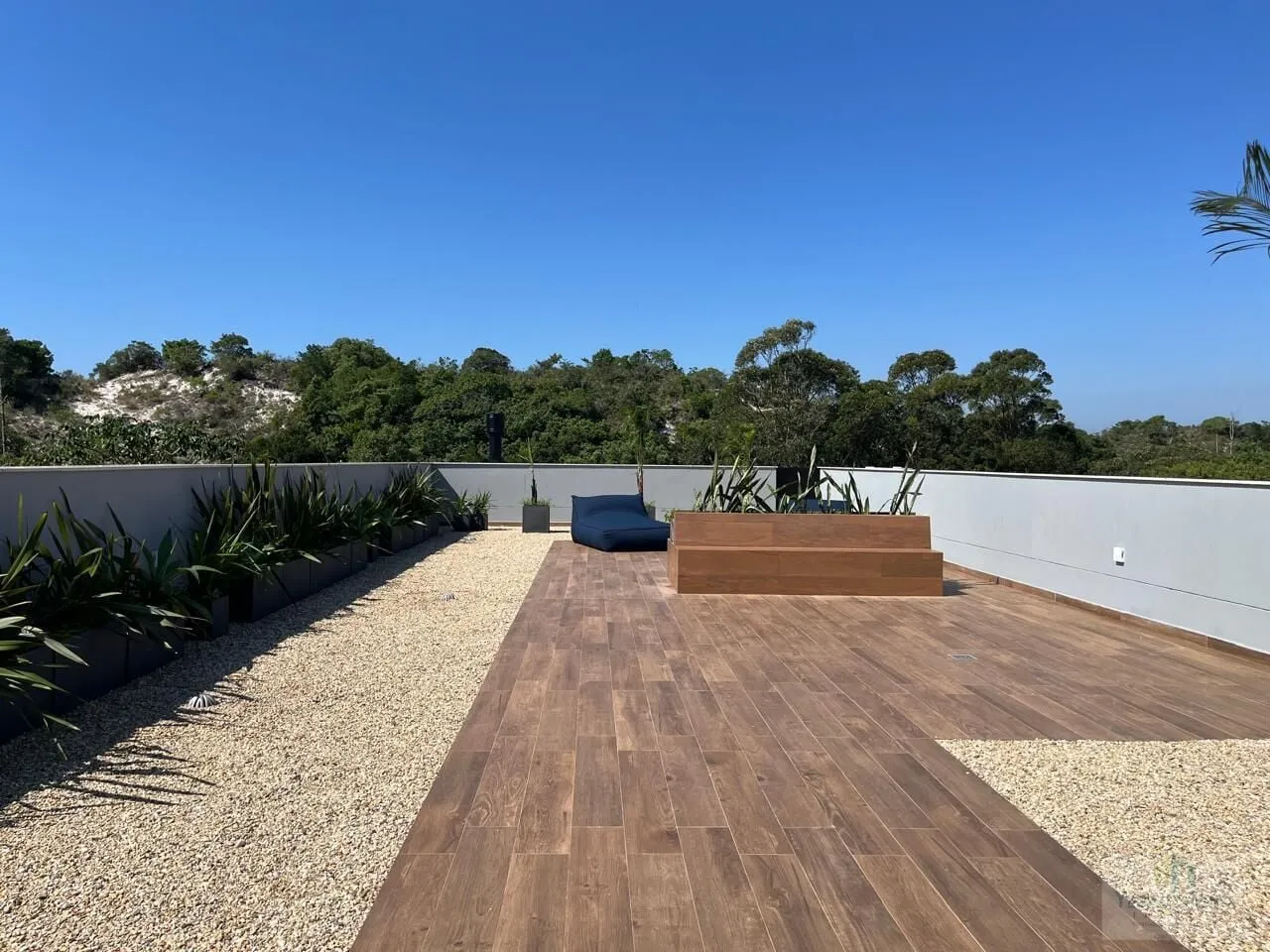 Furnished studio, 55 m², with a water view — photo 16