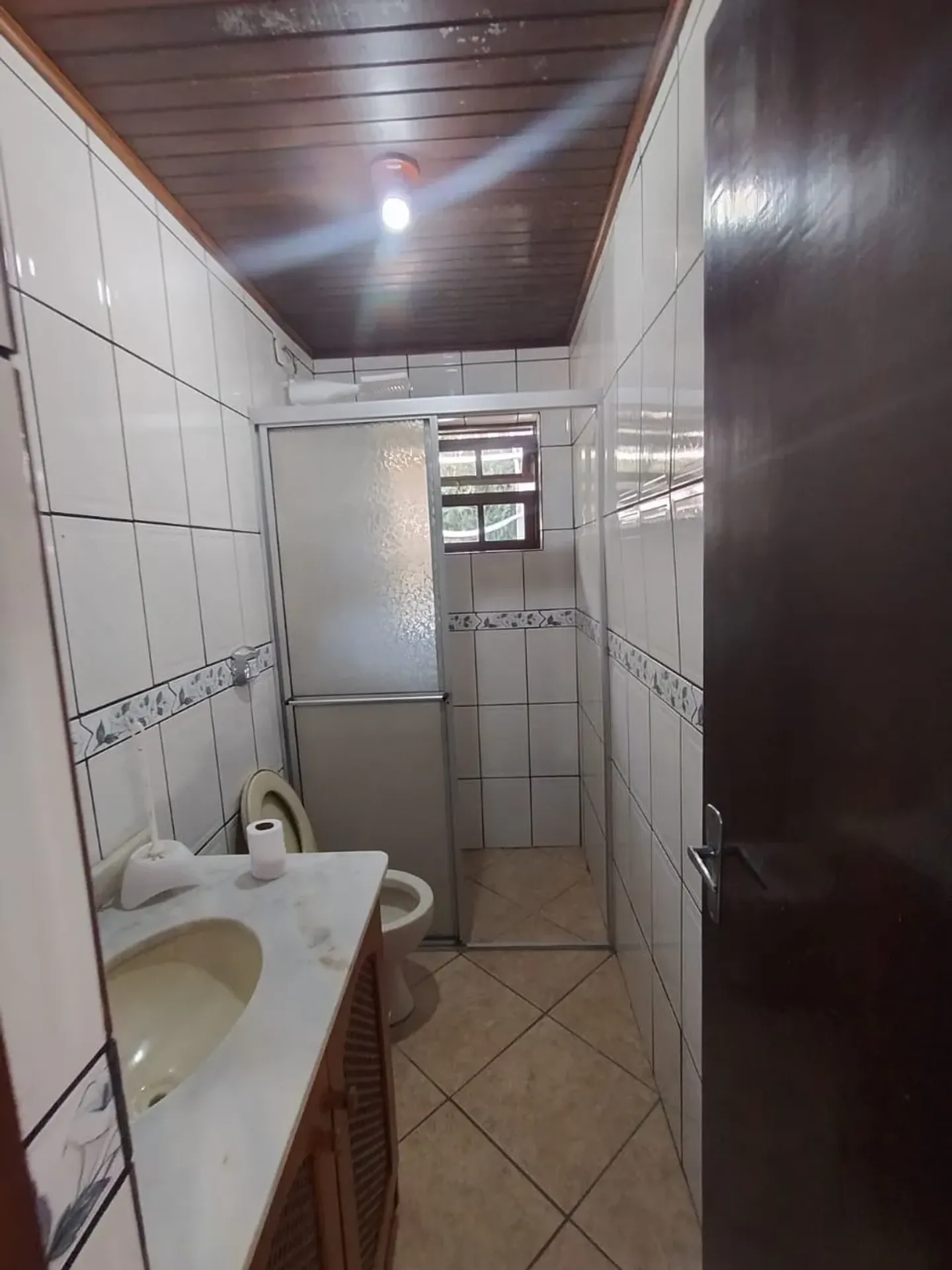 Будинок з 3 спальнями, є суїтна й 2 ванні — photo 14