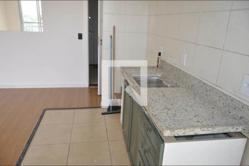 Glass-enclosed balcony in a 2-bedroom apartment, 47 m² — photo 15