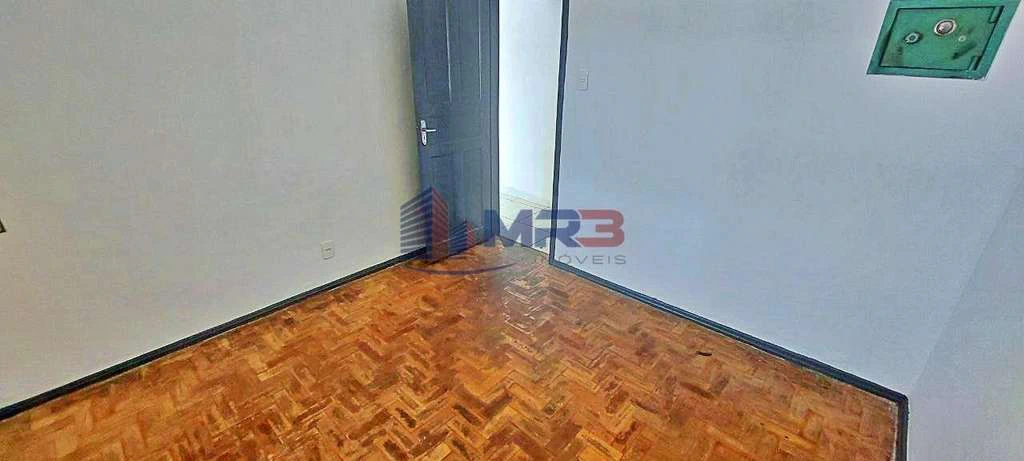 540 m² House with 4 bedrooms and 5 parking spaces — photo 19