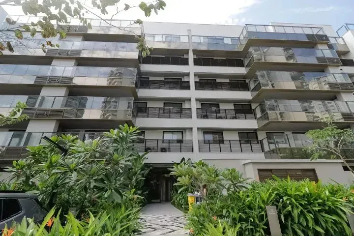 Furnished 2-bedroom apartment with 1 en-suite, 95 m² — photo 25
