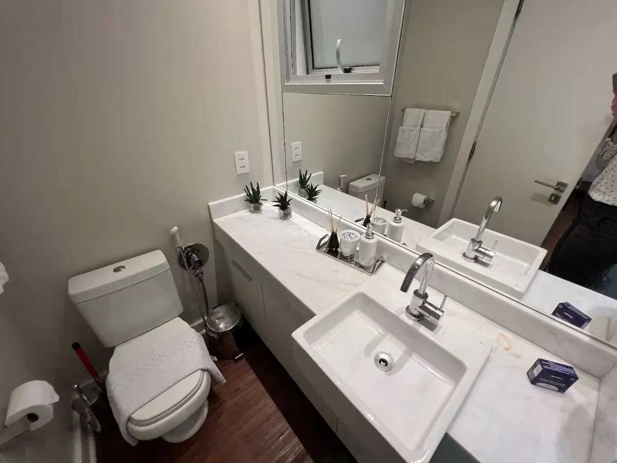 Furnished 2-bedroom apartment with suite and 2 parking — photo 29