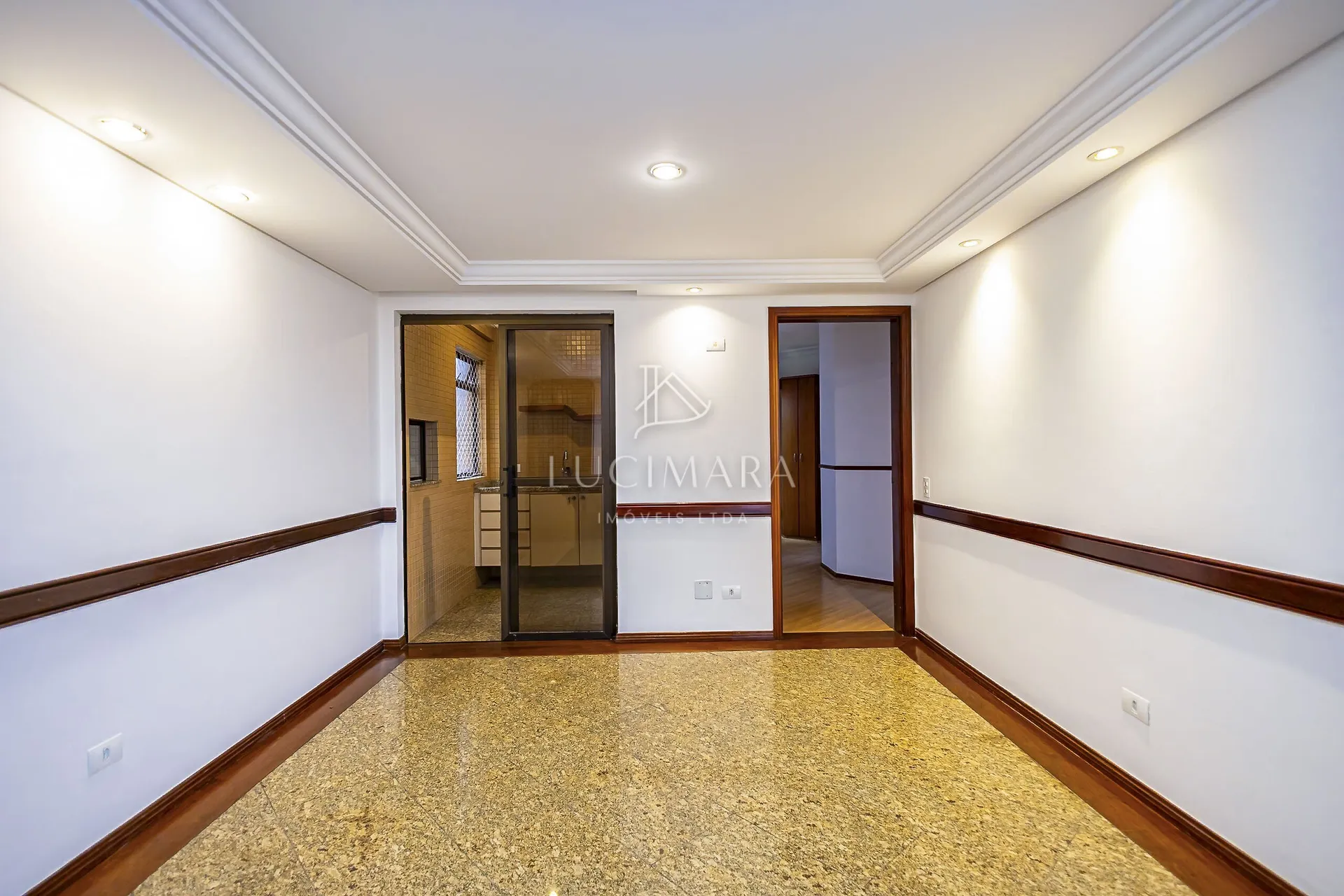 Незамеблированная квартира с 4 спальнями 427 м² — photo 37