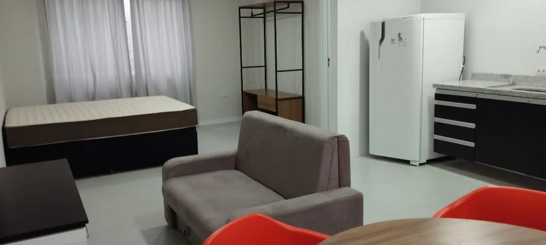 Furnished studio with 1 bedroom and 1 bathroom, no parking — photo 6