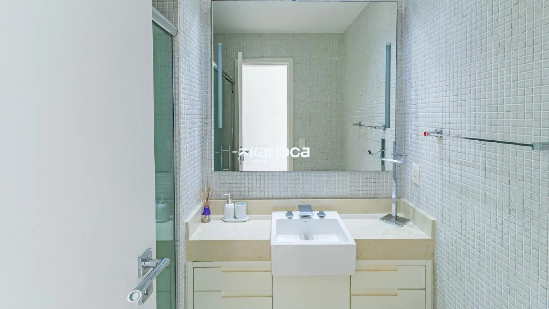 Apartamento mobiliado com 4 suítes e churrasqueira na varanda — photo 56