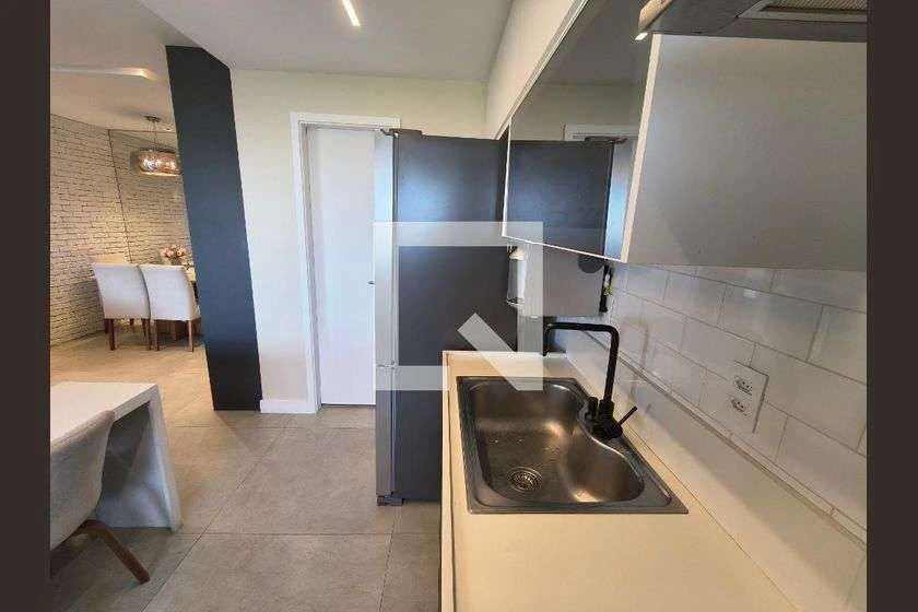 2-bedroom apartment with 1 en-suite and open-plan kitchen — photo 15