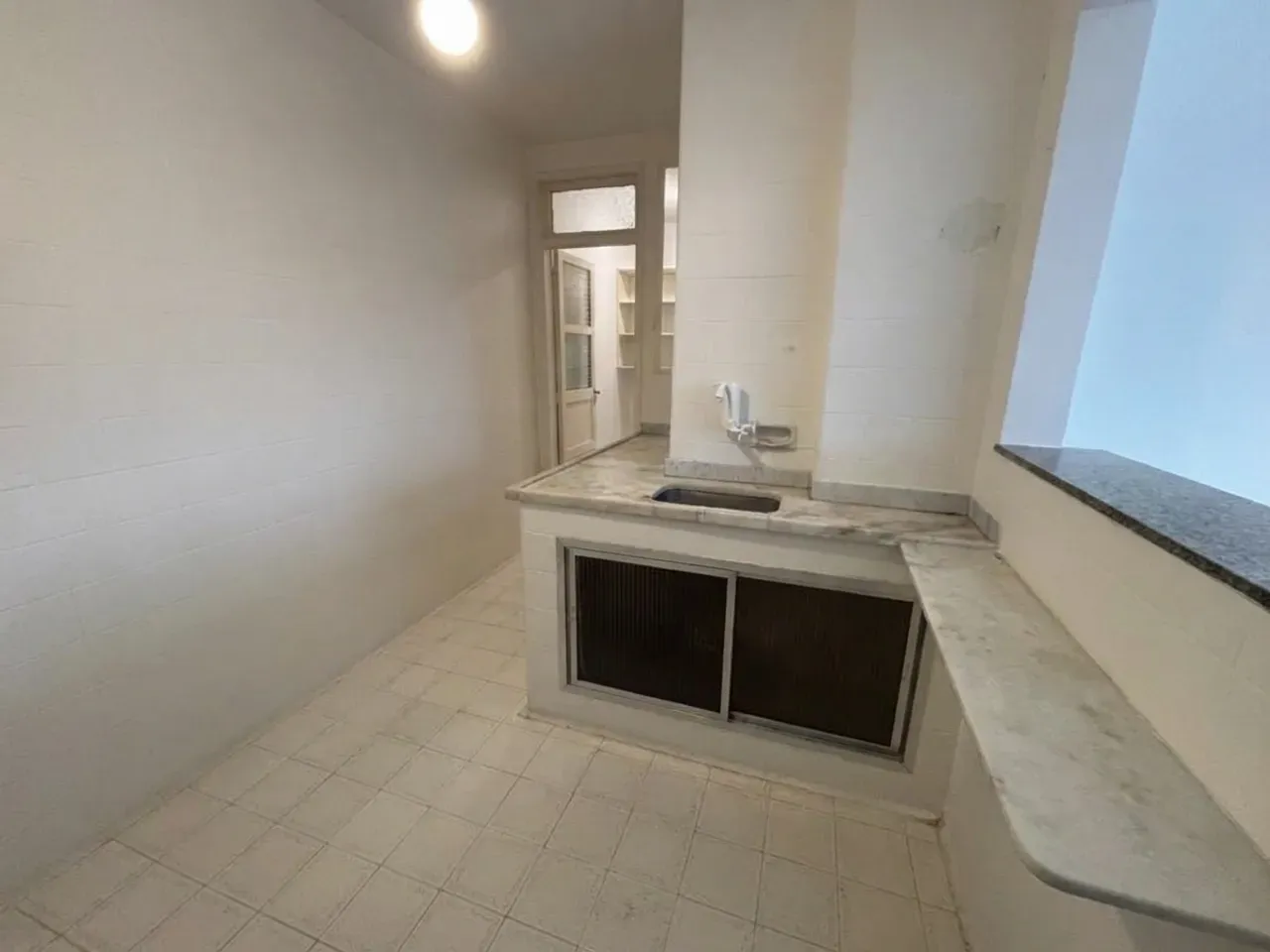 Mountain view in a 2-bedroom apartment, 60 m² — photo 13