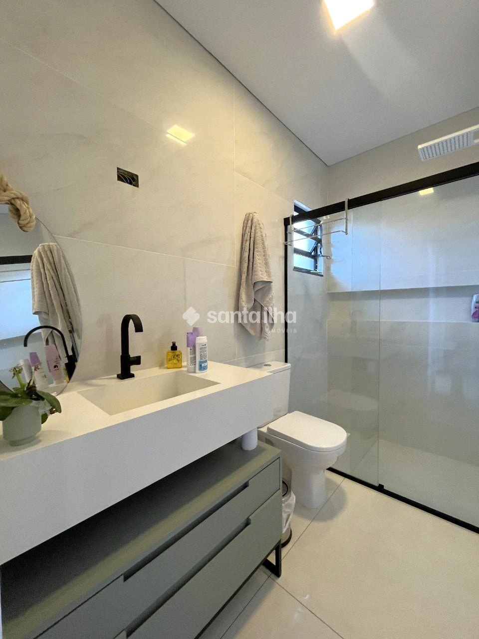 Casa de 4 quartos com banheira, Armação — photo 19
