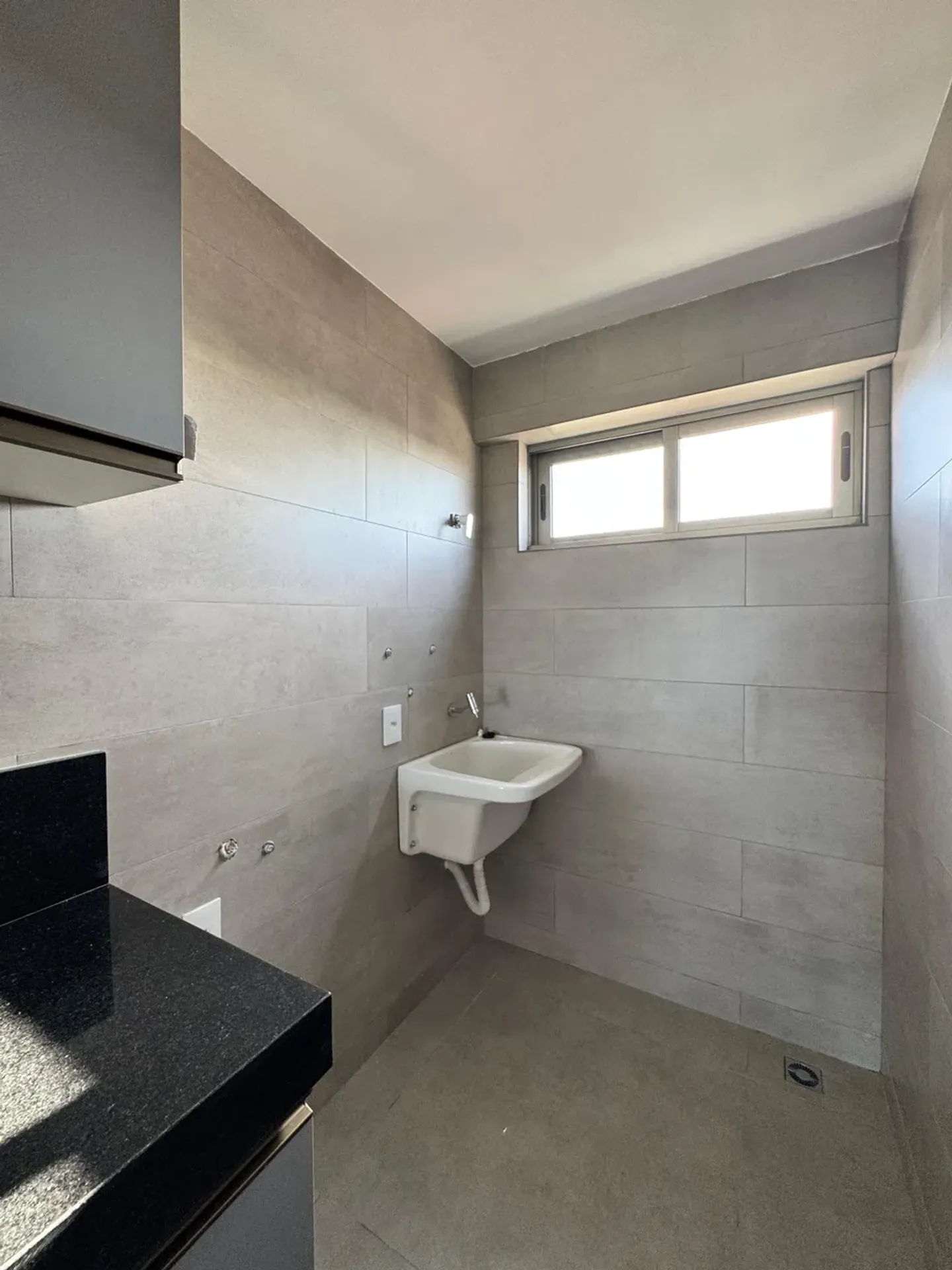 Квартира 145 м² з 4 спальнями-сюїтами та паркуванням — photo 10