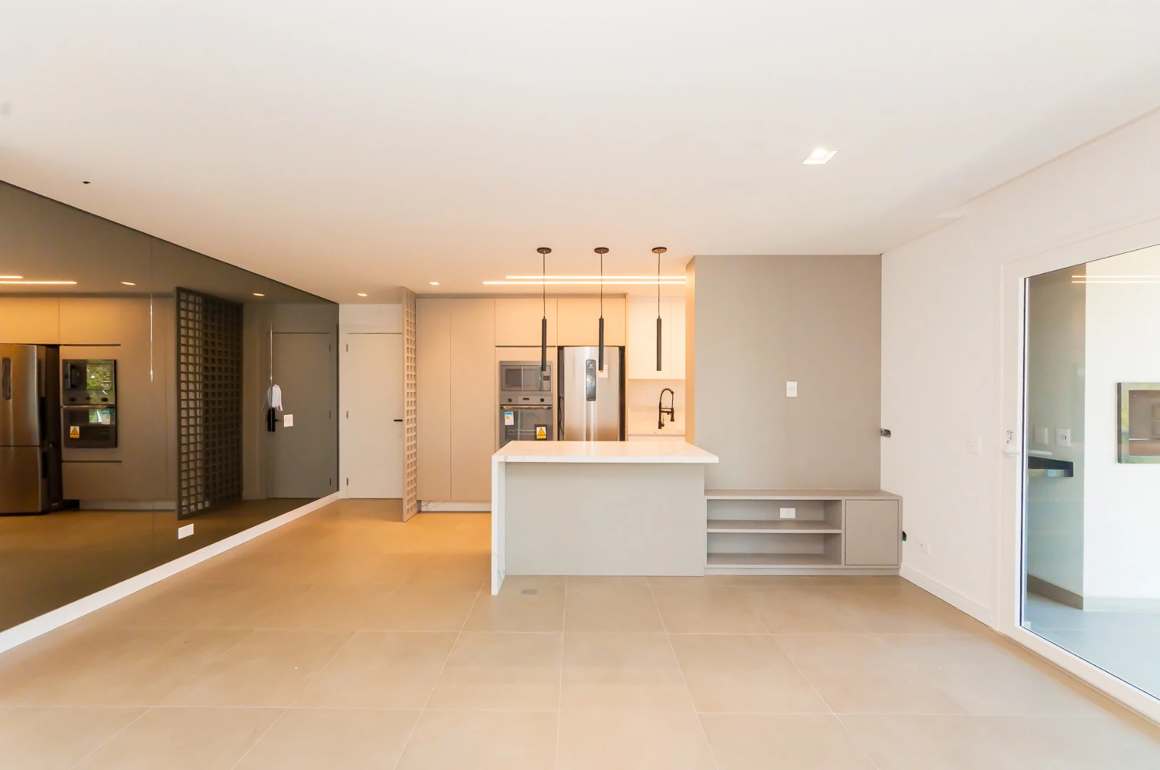 3-bedroom apartment with floor-to-ceiling windows