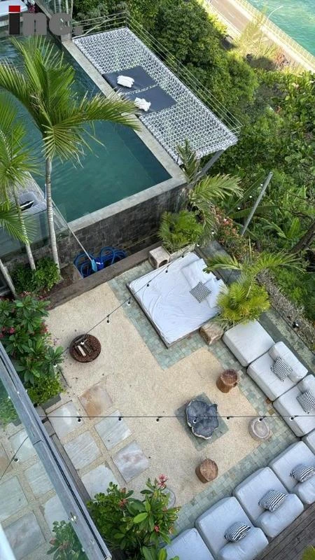 Furnished 900 m² house with 5 en-suite bedrooms