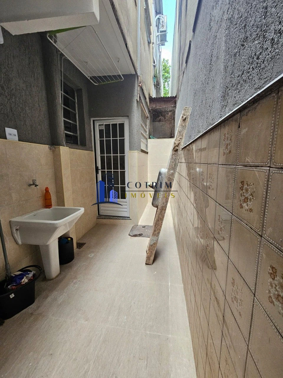 Gated community house with 3 bedrooms and a private garden — photo 19