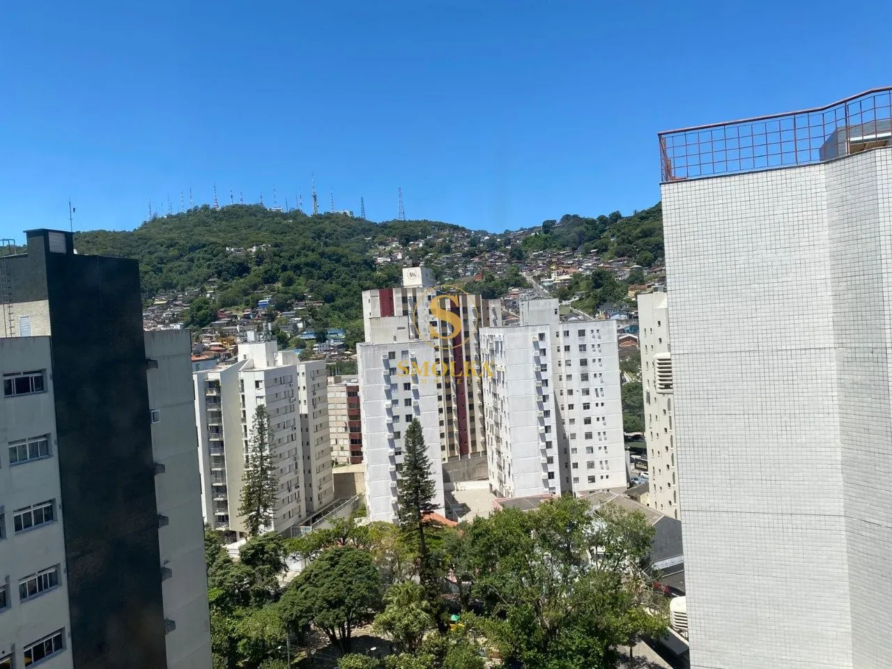 Apartamento de 54 m² con 1 suite y balcón de vidrio — photo 27