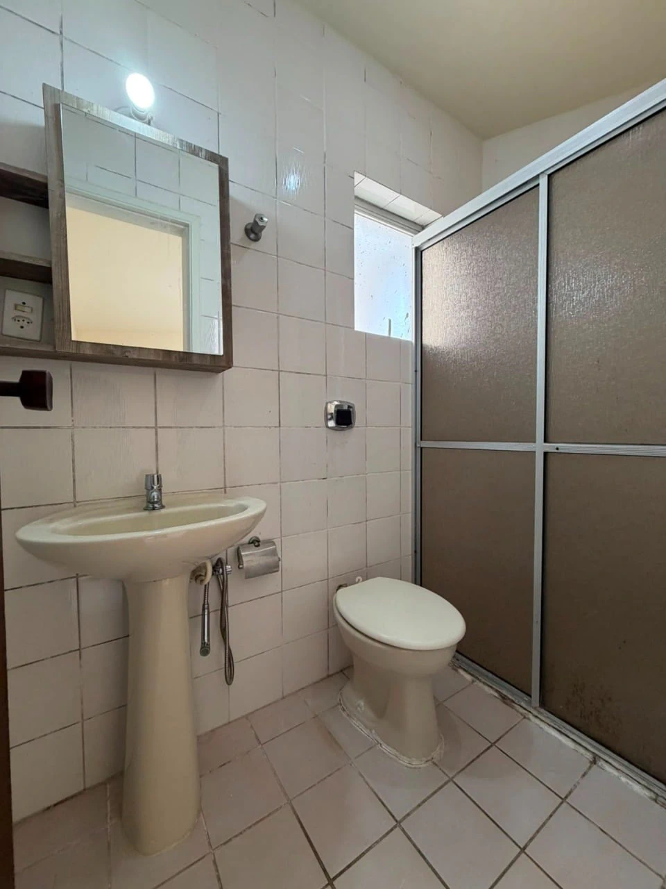 Studio with 1 bedroom and 1 bathroom, no parking — photo 4