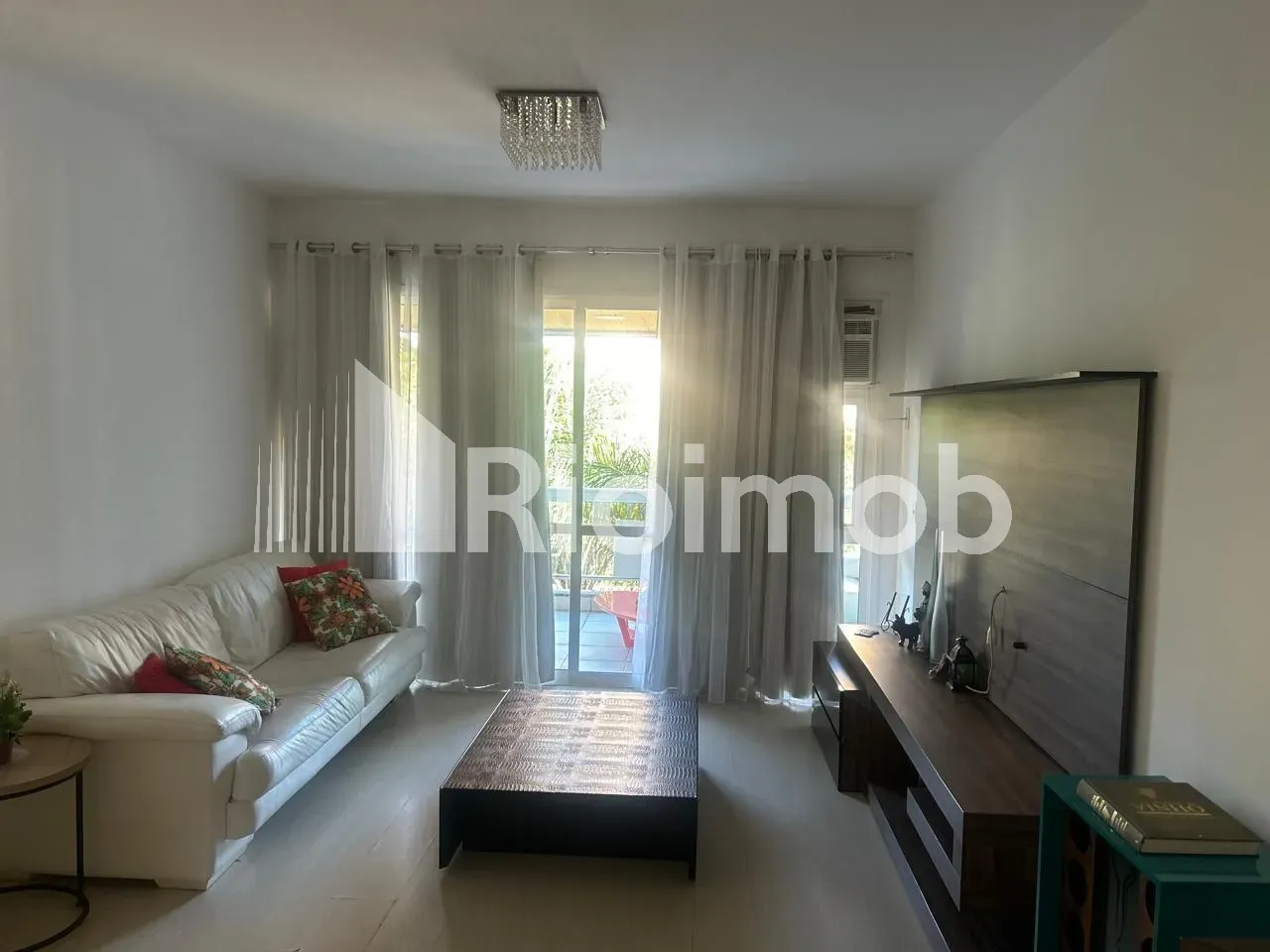 Apartamento de 3 quartos, sendo 1 suíte, 130 m² — photo 2