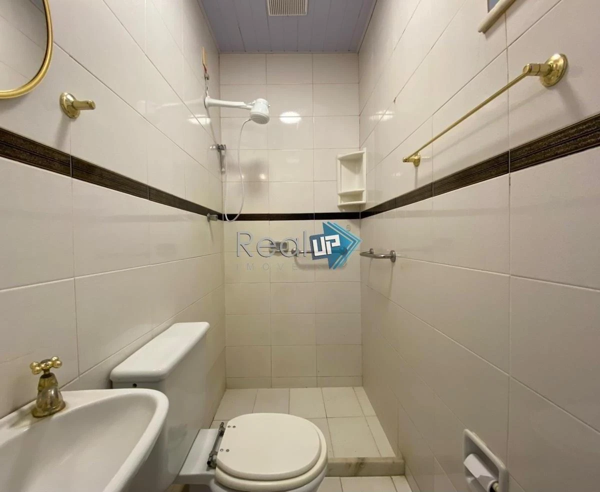 Балкон з грилем та 3 спальні: будинок 177 м² — photo 16