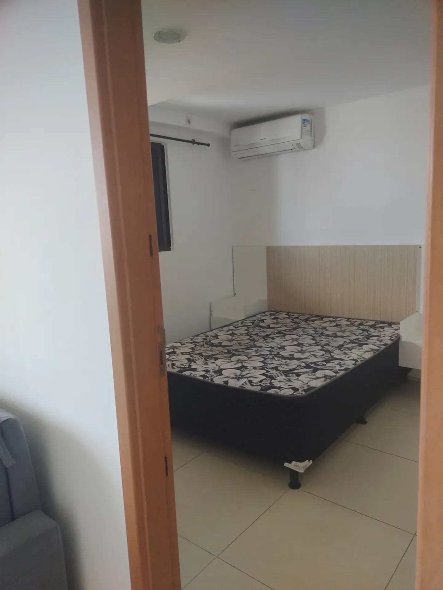 Furnished 1-bedroom apartment with open kitchen — photo 4
