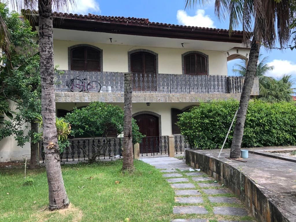 Rental house with 3 bedrooms, 2 suites, and balcony — photo 11