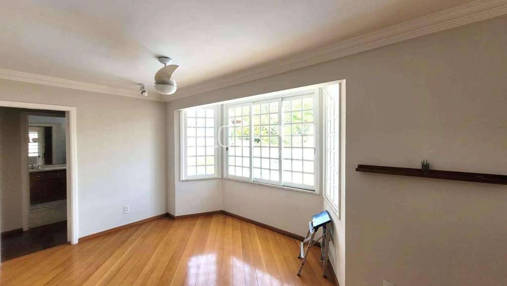 600 m² house with 4 bedrooms and 3 en-suite bathrooms — photo 25