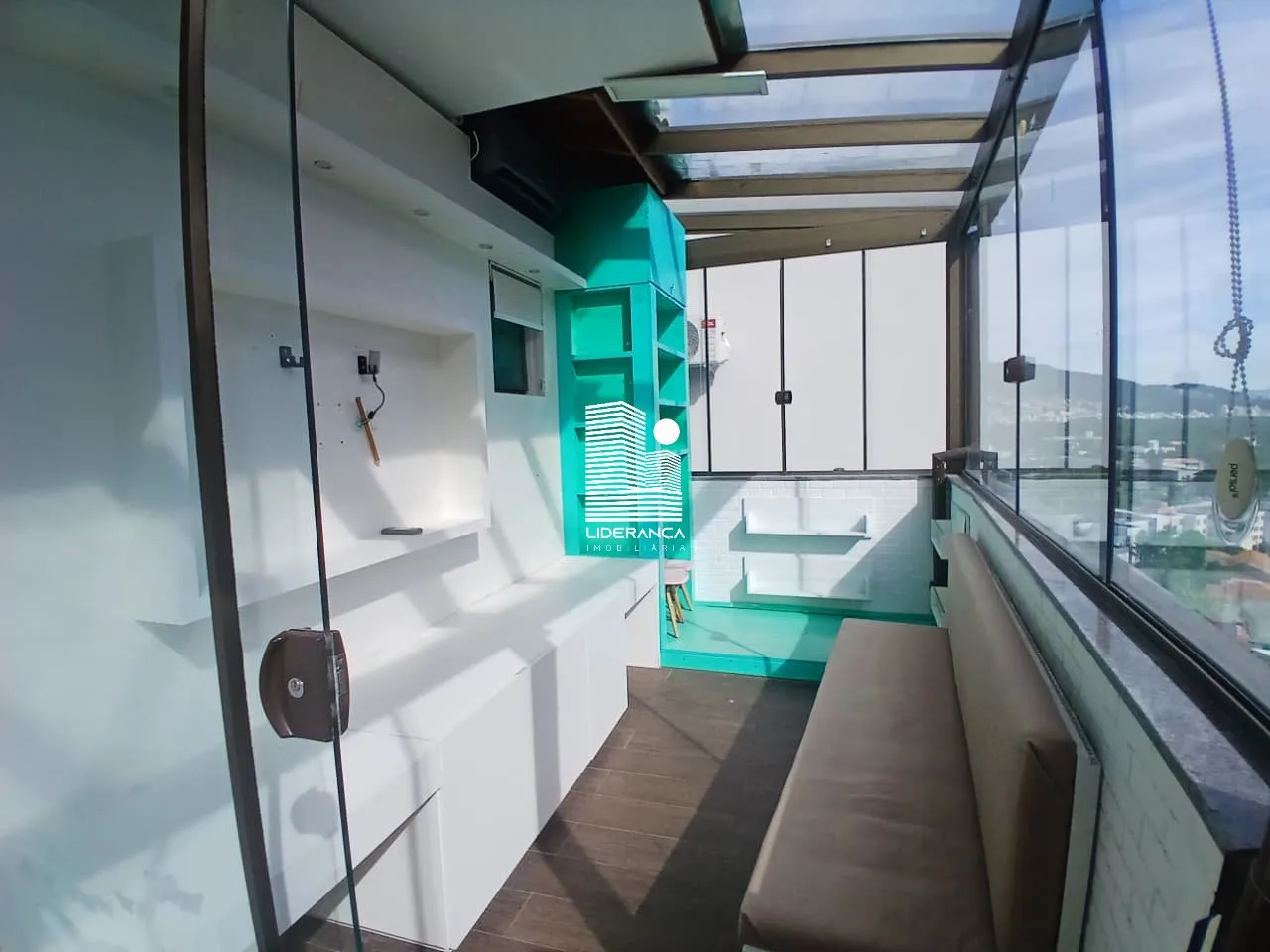 Apartamento mobiliado de 142 m² com 3 quartos e varanda — photo 23