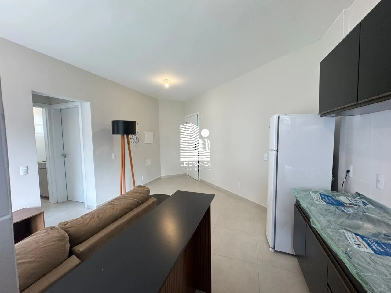 2-bedroom apartment with a mountain view in Florianópolis — photo 6